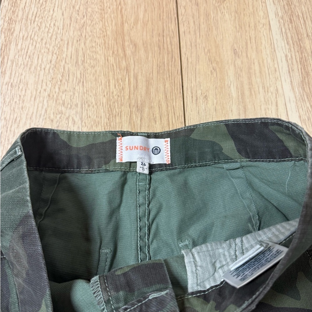 Sundry Camo Zip Joggers - Picture 7 of 9